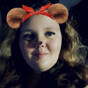 Meet your Posher, Alicia